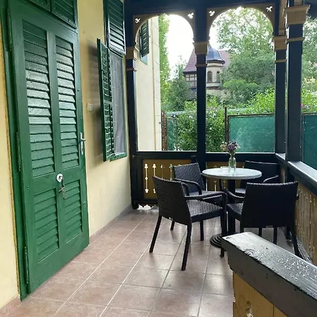 Apartman B Apartment *